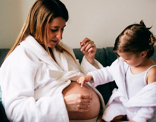 Cuidado_Estrias_Maternidad_0167c524-ab8f-4d16-9eab-80d34b42e4cd - Mustela España - 1