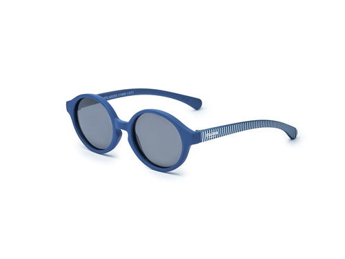 Las Gafas de sol bebé aguacate 0-2 años de color azul tienen un estampado de rayas en la patilla y son de materiales flexibles y resistentes. - Mustela España - 4