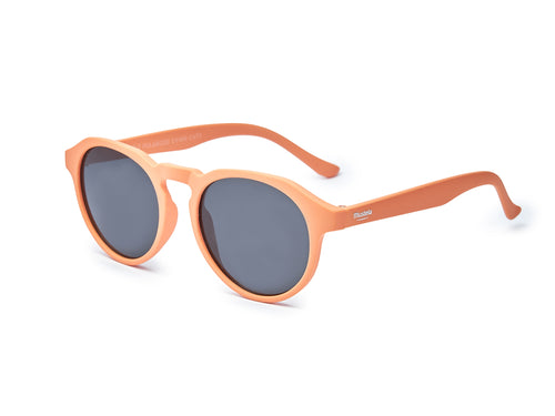 Las Gafas de sol para adultos maracuyá en color coral son ecológicas pues están hechas de material reciclado.  - Mustela España - 3